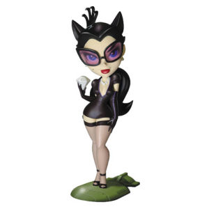 DC Bombshells Catwoman Vinyl Figure