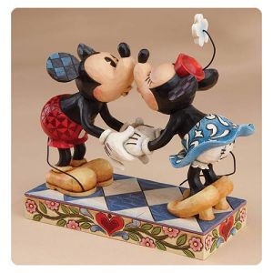Disney Traditions Mickey and Minnie Mouse Smooch For My Sweetie Statue